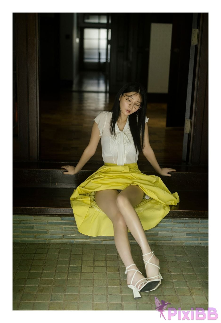 Japanese Idol Moka Hashimoto Moeka Digital only YJ PHOTO BOOK Tomoka SideB Neat and full of surprises Moka san PixiBB (34)